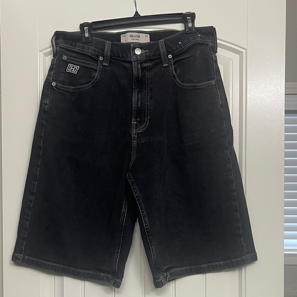 Hollister Men's Black Denim Jorts - Super Baggy Fit